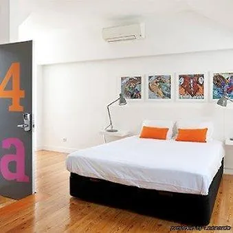 Hello Lisbon Santos Apartments Portekiz