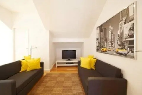 Hello Lisbon Santos Apartments