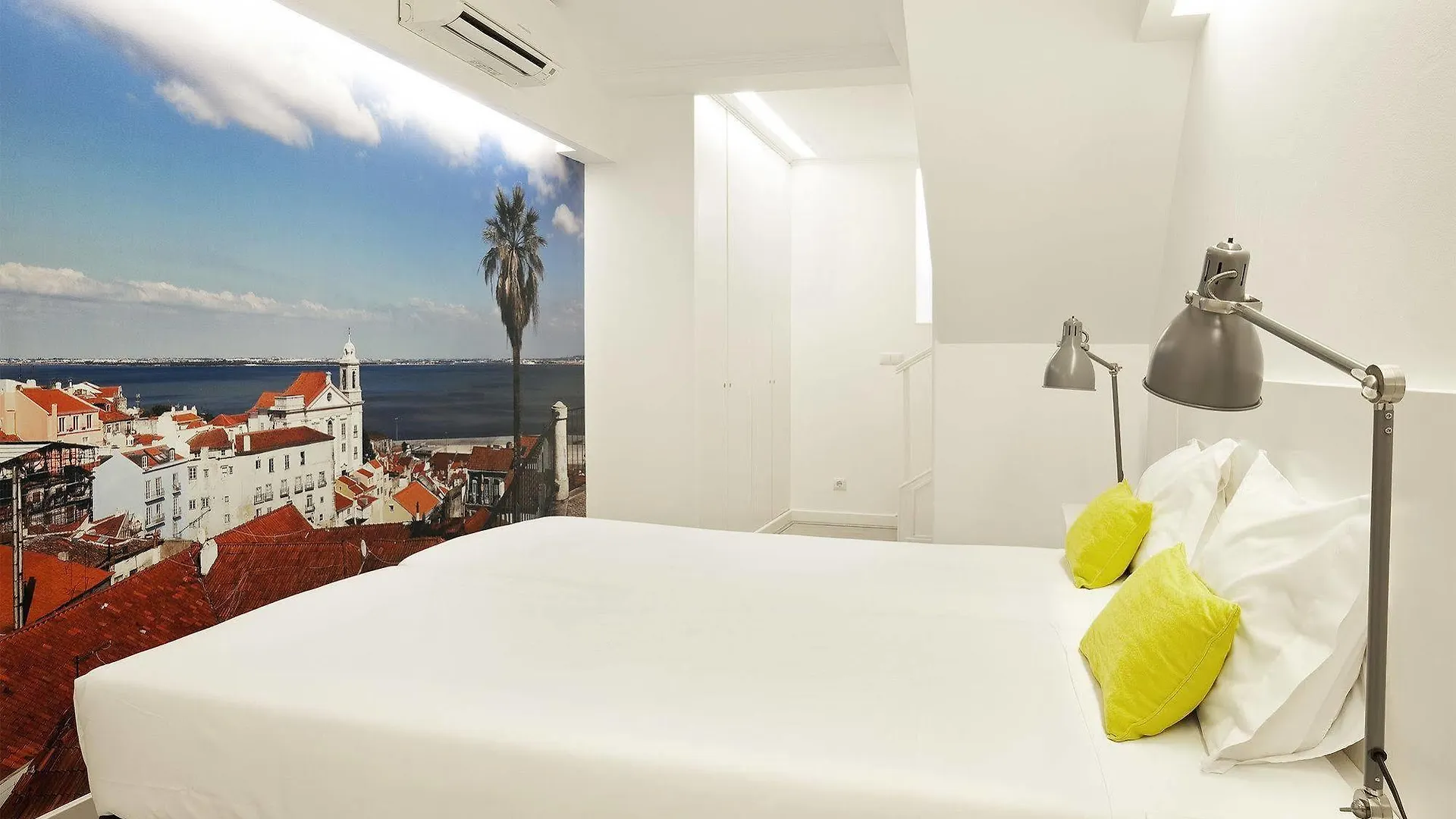 Hello Lisbon Santos Apartments Portekiz